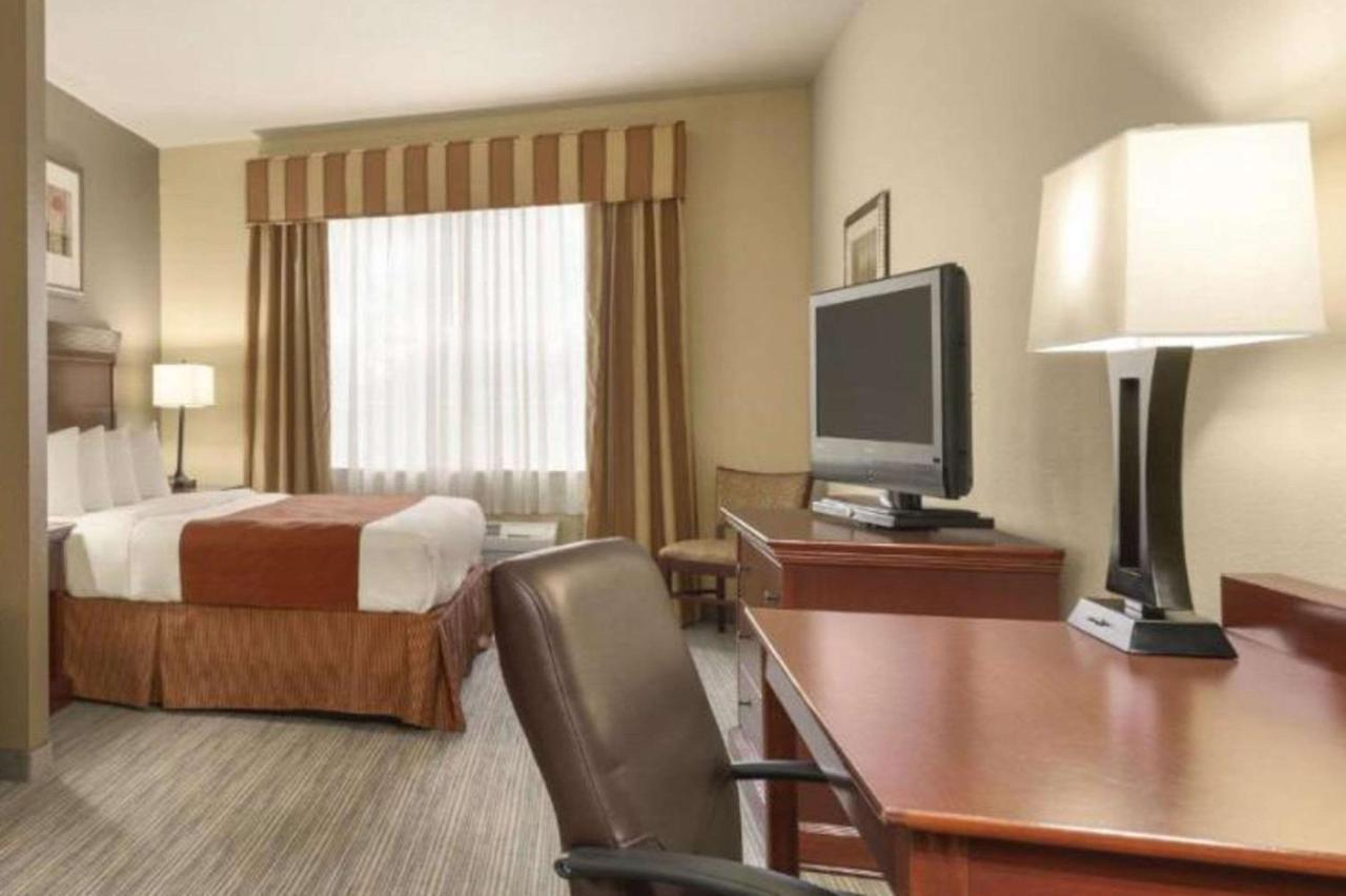 Seffner Inn And Suites Dış mekan fotoğraf